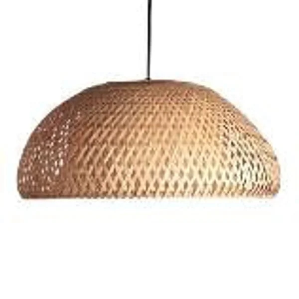 Suspensions et luminaires en bambou tressé